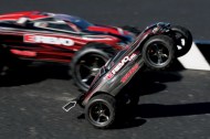 1/16 EP 4WD E-Revo Brushed 2.4GHz RTR