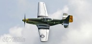 Радиоуправляемый самолет 400 Class P-51D с убирающимся шасси ком